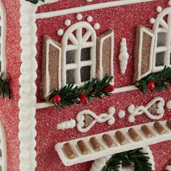 Pottery Barn Kids Gingerbread Houses Light-Up Set of 3 - Picture 4 of 4